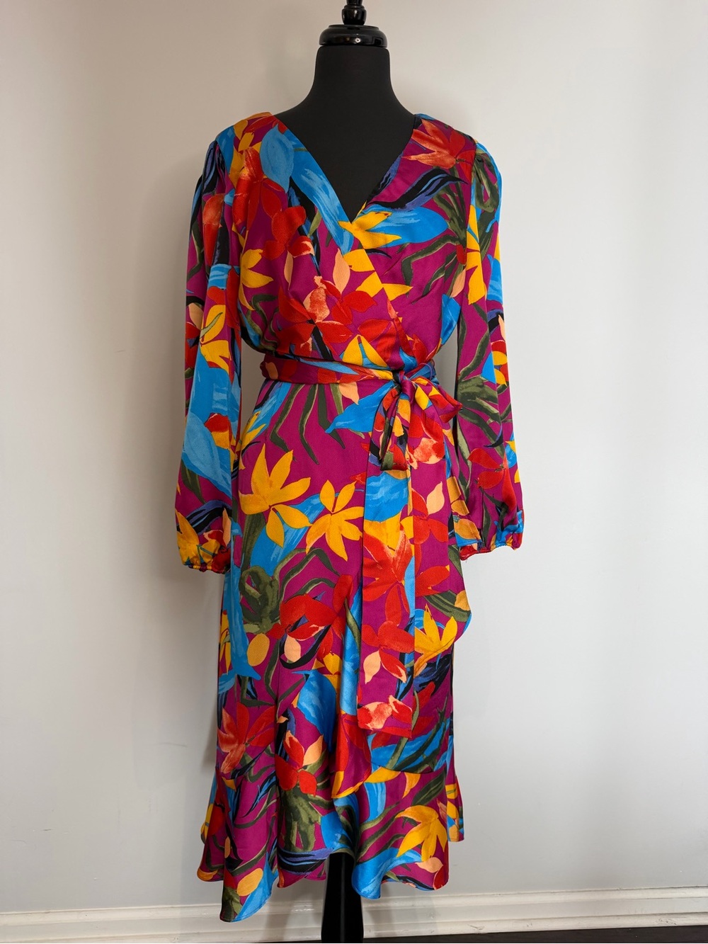 Floral Vibrant Satin Faux Wrap Dress with Waist Tie Tahari Size 12